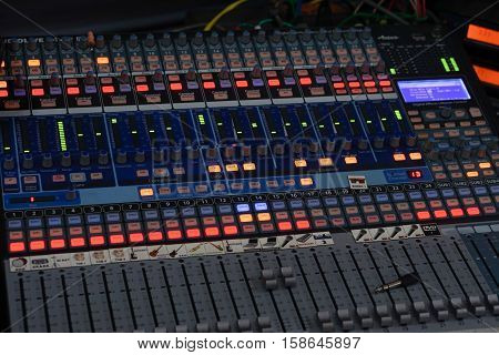 equipment for sound mixer control of high-quality audio