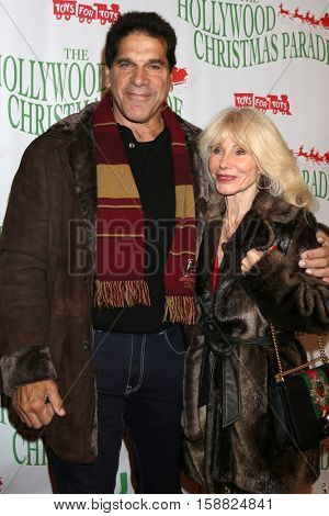 LOS ANGELES - NOV 27:  Lou Ferrigno, Carla Ferrigno at the 85th Annual Hollywood Christmas Parade at Hollywood Boulevard on November 27, 2016 in Los Angeles, CA