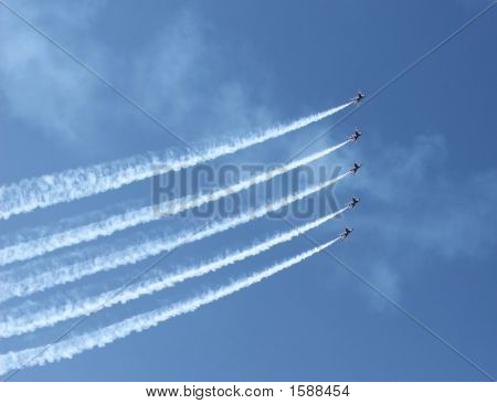 fünf Jet formation