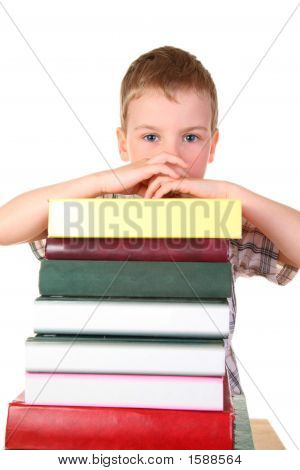 Ragazzo con libri