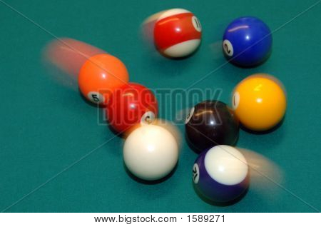 Deje de jugar al billar en el bar local y 