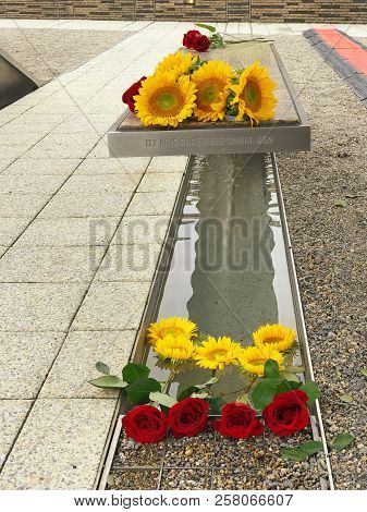 Arlington, Virginia, Usa - September 11 2018: Flowers On Benches At Pentagon Memorial Laid On 9 Sept