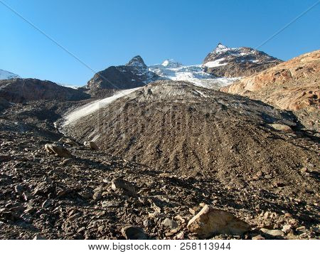 Beautiful Glacier Hike And Clim To Weisskugel Mountain