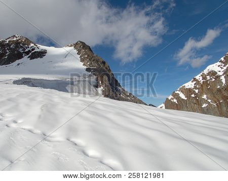 Beautiful Glacier Hike And Clim To Weisskugel Mountain