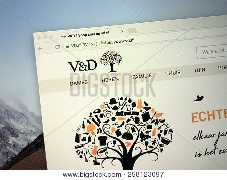 Amsterdam, The Netherlands - September 13, 2018: Website Of  Dutch Online Department Store V&d (vroo