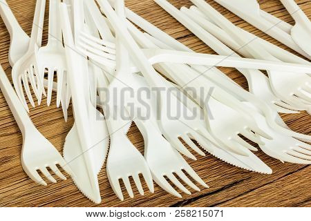 Knives And Forks From Plasmas In Room