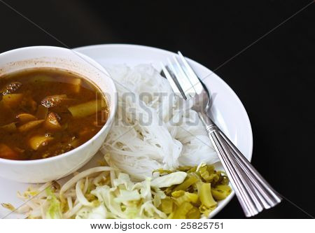 wÃ¼rzigen Thai Nudeln