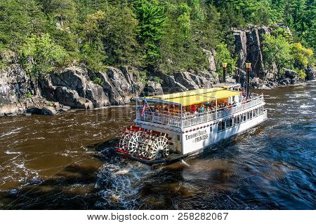 Taylors Falls Princess River Boat In Taylors Falls