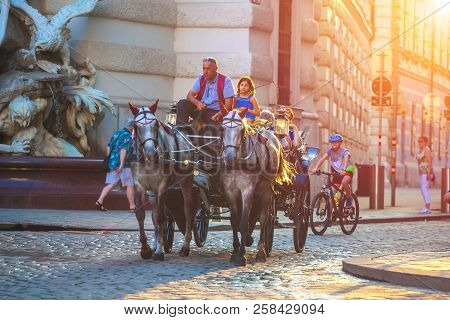Vienna, Austria - 19.08.2018: Horse-drawn Carriage Or Fiaker, Popular Tourist Attraction, On Michael