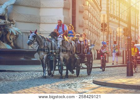 Vienna, Austria - 19.08.2018: Horse-drawn Carriage Or Fiaker, Popular Tourist Attraction, On Michael