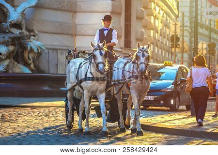 Vienna, Austria - 19.08.2018: Horse-drawn Carriage Or Fiaker, Popular Tourist Attraction, On Michael