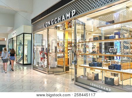 Aventura, Usa - August 23, 2018: Longchamp Famous Boutique In Aventura Mall. Longchamp Is A French L