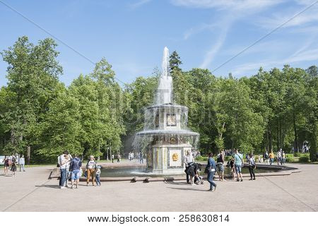 St Petersburg, Russia - 03 June, 2018: Horizontal Picture Of Huge Fountain At Peterhof, Important La