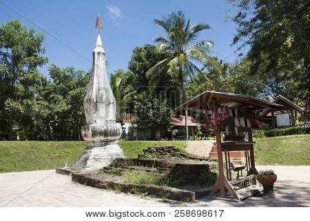 Chedi Or Stupa Phra That Kong Khao Noi In Yasothon, Thailand