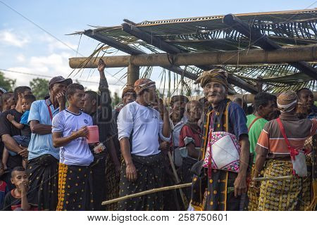 Bajawa, Indonesia - May 19: Unidentified Crowd With Traditional Sarongs Gather Near  Bajawa In East 