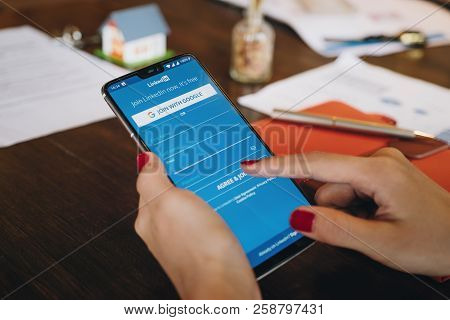 Chiang Mai, Thailand - Sep 9, 2018: Oneplus6 Digital Mobile Phone With Linkedin Application On The S