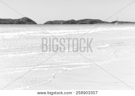 In Australia The Beach  Like Paradise