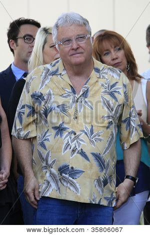 LOS ANGELES - AUG 10: Randy Newman ved en ceremoni ære Neil Diamond med den 2,475th stjerne på den 