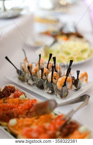 Yummy Shrimps And Other Meals For Banguet.