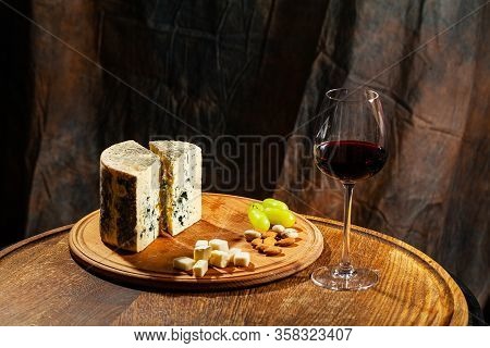 Gorgonzola Piccante Italian Blue Cheese, Made From Unskimmed Cow Milk