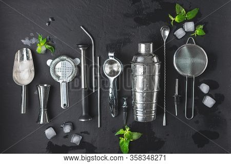 Accessories For Making Cocktails , Shaker, Glass, Jigger, Straws, Filter, Scoop, Spoon Bar , Mudler,