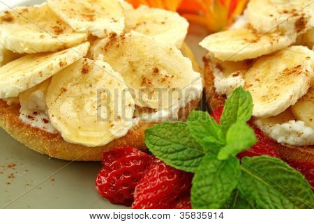Muz ve Ricotta Muffins