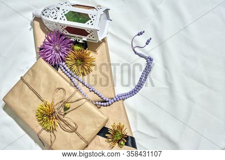 A Gift Box For Family And Friends. Ramadan Present With Traditional Arabic Style Lantern. Islam Reli
