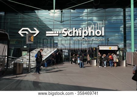 Amsterdam Schiphol Netherlands August 2018, Airport With Passengers During Vacation Season In The Ne