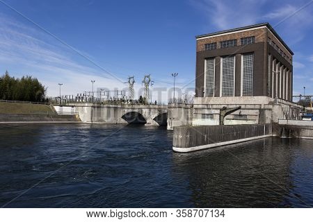 Tornavento Hydroelectric Power Plant