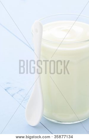 delizioso yogurt fresco
