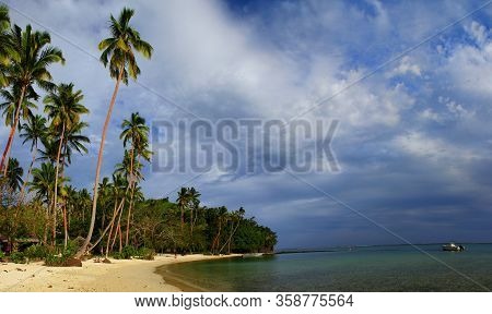 Beautiful Day At The Beach: Wonderful Beach Scenery On Fiji