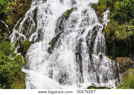 Cascata vicino a Stenico (trento)