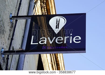 Bordeaux , Aquitaine / France - 02 21 2020 : Electrolux Laundry Shop Sign Logo Electric Appliances W