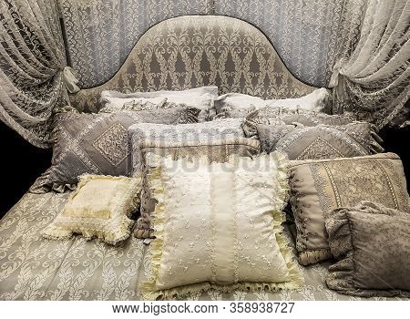 Pillow On Colorful Bed And Beautiful Pattern.cof