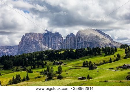 Seiser Alm (alpe Di Siusi) With Langkofel Mountains (gruppo Del Sassolungo) In The Background