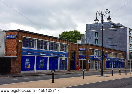 Chester, Uk: Jul 3, 2022: The Kwik Fit Garage On Nicholas Street, Chester