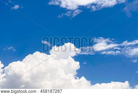 Abstract Cloudy Background, Beautiful Natural Streaks Of Sky And Clouds,.beautiful Natural Landscape