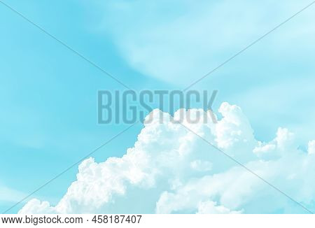 Abstract Cloudy Background, Beautiful Natural Streaks Of Sky And Clouds, Beautiful Natural Landscape