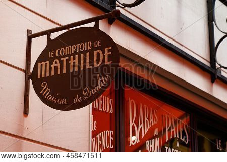 Bordeaux , Aquitaine France - 07 13 2022 : Le Comptoir De Mathilde Brand Sign Store Front Logo Text 
