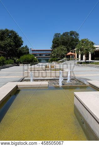 Claremont, Ca - June 20 2022:  On The Campus Of The Claremont Colleges