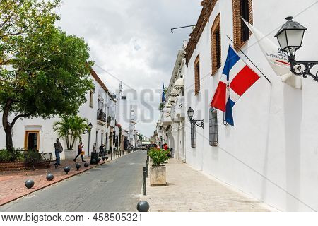 30.06.2022 Santo Domingo, Dominican Republic El Conde Street And Famous Calle Las Damas. Colonial Zo