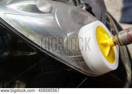 Car Glass Polishing With Power Buffer Machine.