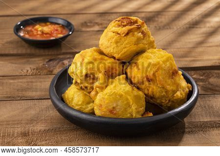 Papas Rellenas Colombian - Colombian Fried Street Food