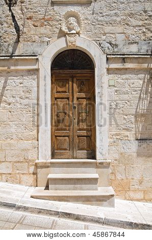 Palazzo storico. Ceglie Messapica. Puglia. Italia.