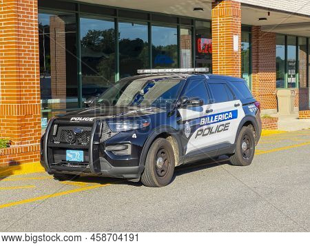 Billerica, Ma, Usa - Jul. 23, 2022: Ford Police Utility Suv Car In Town Center Of Billerica, Massach