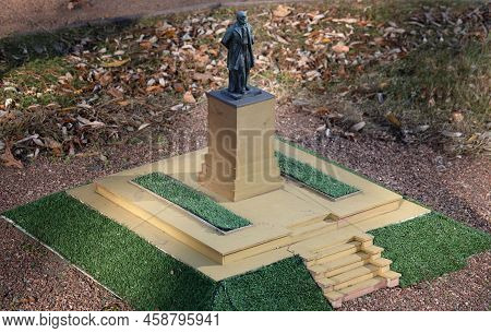 Kyiv, Ukraine October 24, 2021: Monument To The Writer, Poet, Artist And Sage Of The Ukrainian Peopl