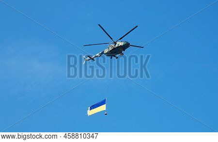Kyiv, Ukraine August 24, 2021: Mi-8 Helicopter At The Celebration Of 30 Years Of Independence Of Ukr