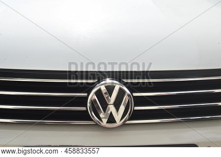 Volkswagen Chrome Metal Logo, Luxury Car In Istanbul City, June 27 2022 Istanbul Pendik Turkey Used 