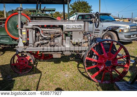 Fort Meade, Fl - February 23, 2022: 1924 Mccormick Deering Farmall Regular At Local Tractor Show