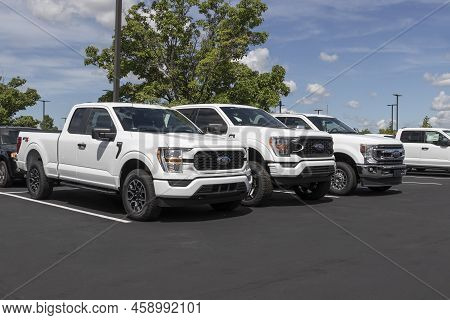 Zionsville - Circa July 2022: Ford F-150 Display At A Dealership. The Ford F150 Is Available In Xl, 